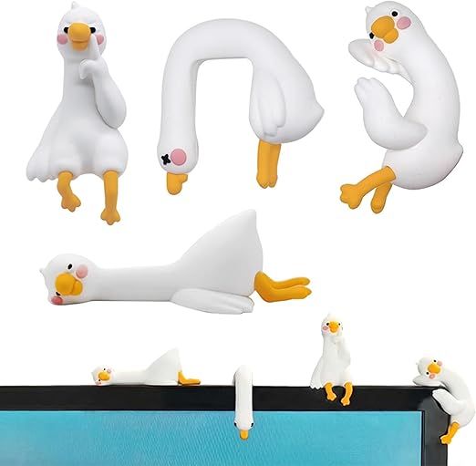Goose Car Dashboard Decoration Set – 4PCS Cute Resin Goose Figurines for Car Interior, Monitor, Desk and Home Decor, Adorable Animal Ornament Gift for Car Lovers and Everyday Display