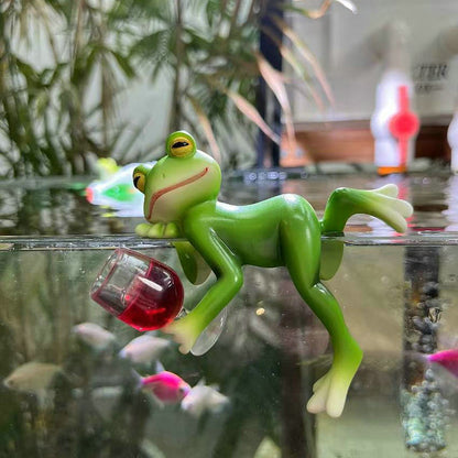 2 Pcs Green Realistic Lying Frog Pot Hanger - Glass Fish Tank Edge Decor, Outdoor Garden Animal Ornament, Hanging Planter Decoration