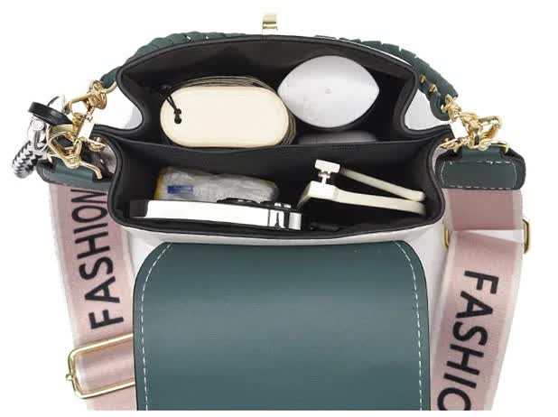 Green Stylish Korean Minimalist Crossbody Bag - Elegant Small Square Shoulder Bag with Phone Pocket