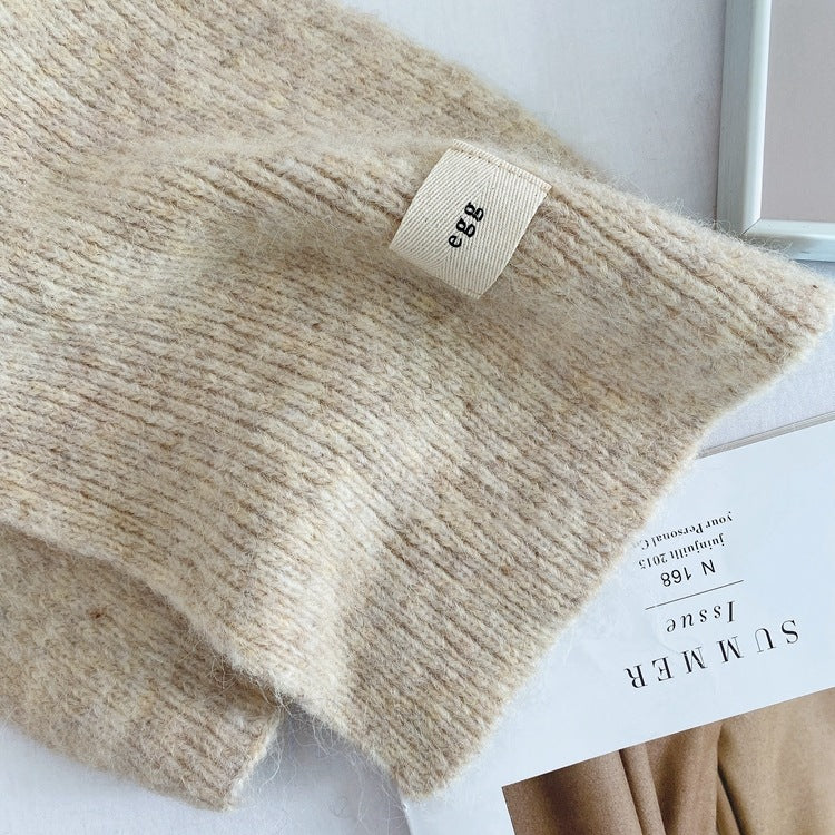 Gray Cozy Knit Scarf - Soft Wool-Blend Winter Neck Wrap, Warm and Stylish