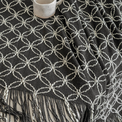 Pink Cozy Geometric Knitted Throw Blanket with Tassels - Soft Acrylic Decorative Sofa & Bed Cover, 130x180cm