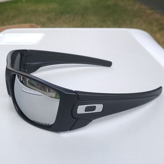 Sport Polarized Sunglasses with UV400 Protection - Multi-Layer Lens Technology(Black frame silver film)