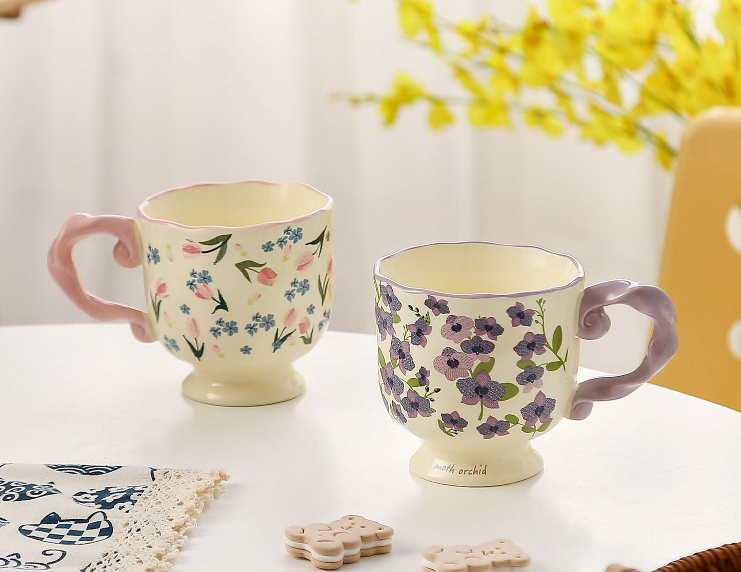 Elegant Ceramic Mug with Sculpted Handle,400ml Vintage Inspired Pedestal Design(Rose pink)
