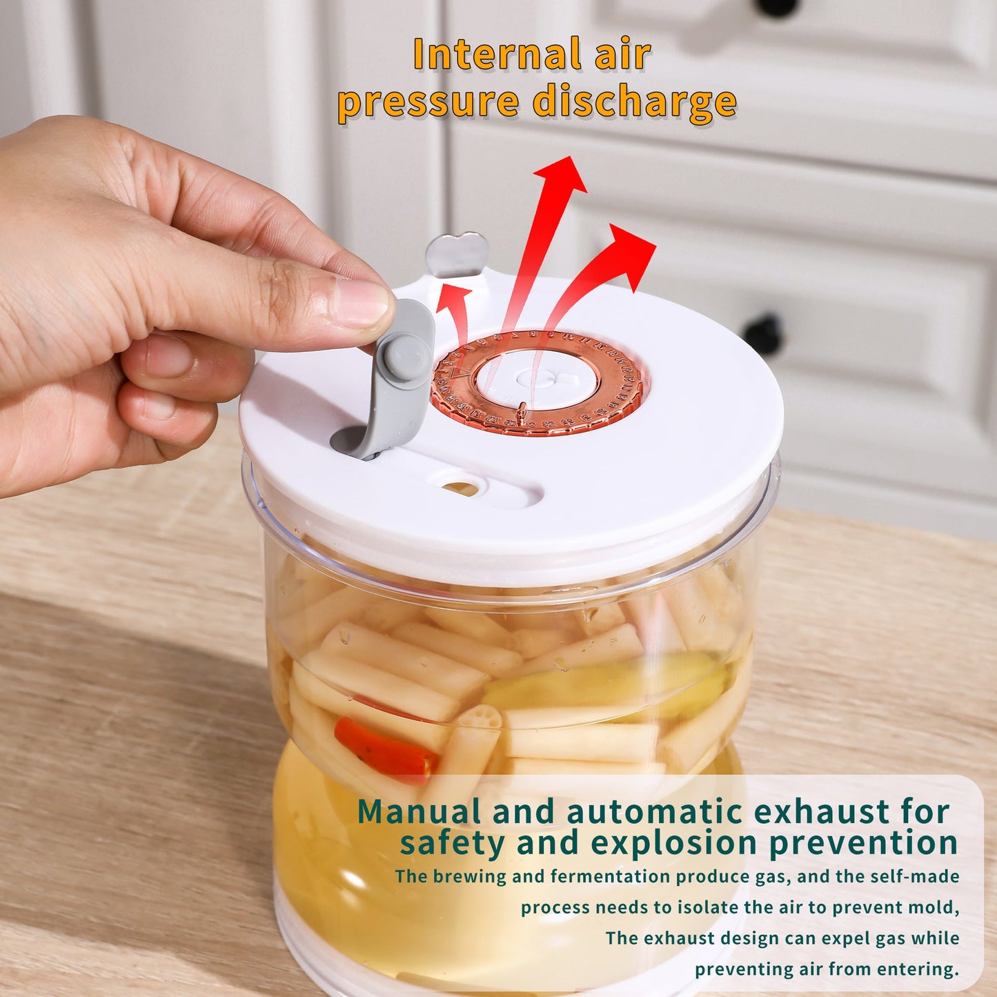 Food-Grade Pickle Hourglass Jar with Strainer Flip - 200ml Compact Kitchen Wet and Dry Separation Container for Olives, JalapeÃ±os & Pickles
