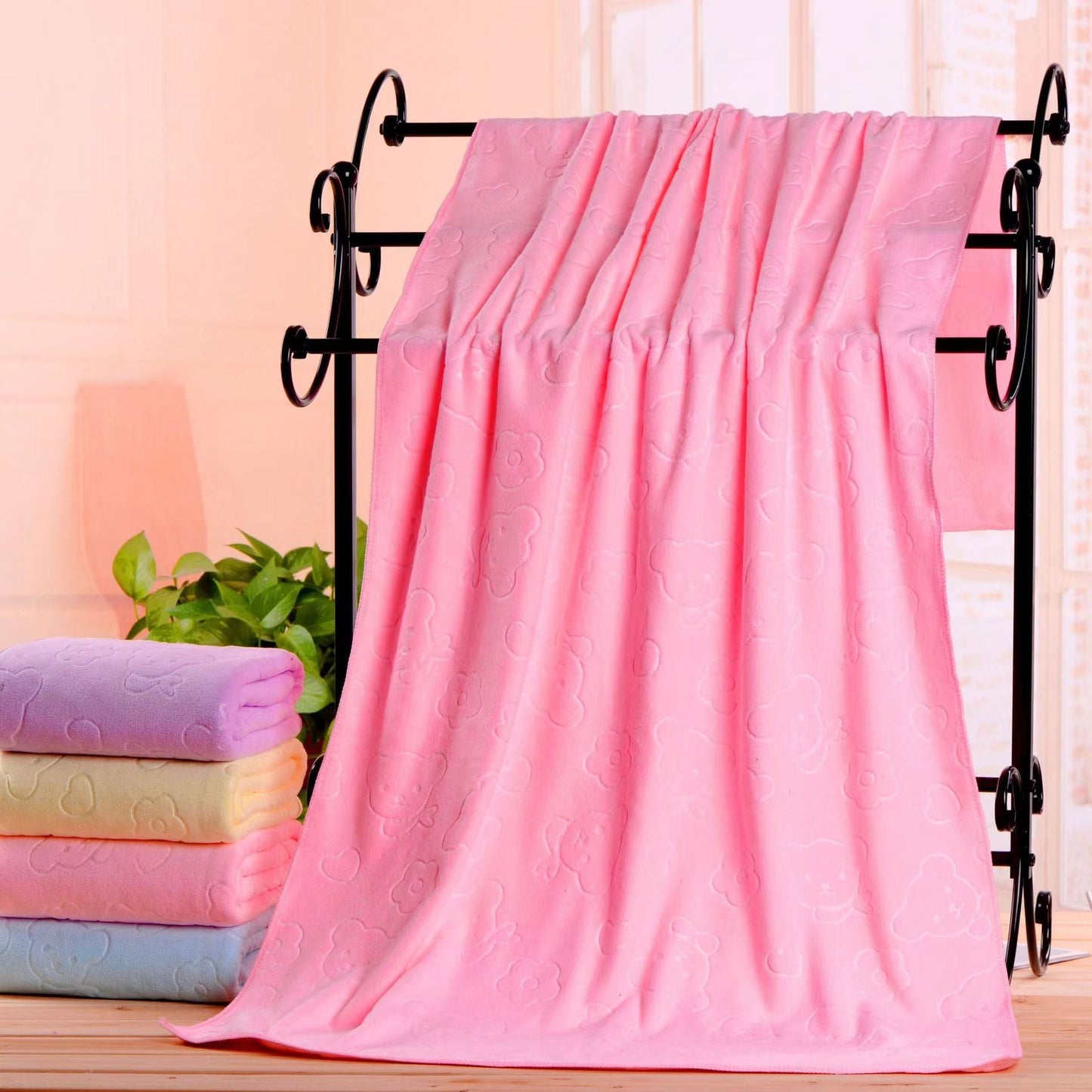 2-Pack Pink Embossed Microfiber Bear Bath Towels â€“ 70 x 140 cm, Ultra-Absorbent and Soft for Bath, Beach & Gym