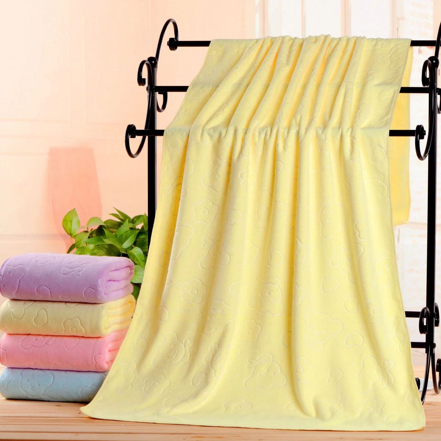 2-Pack Yellow Embossed Microfiber Bear Bath Towels â€“ 70 x 140 cm, Ultra-Absorbent and Soft for Bath, Beach & Gym