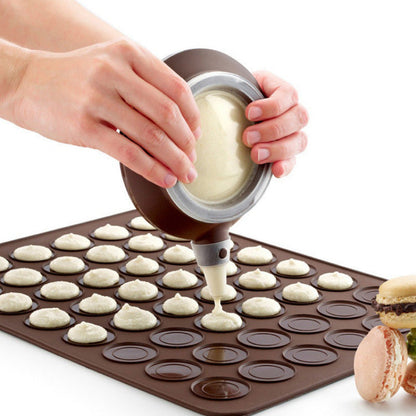 2-Pack Food Grade Silicone Macaron Piping Pot Squeezer with 5 Interchangeable Nozzles for Dessert Decorating and Home Baking Essentials
