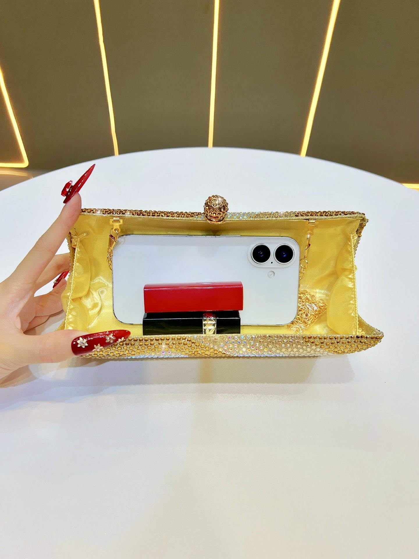 Luxury Gold Crystal Evening Clutch Bag Gradient Rhinestone Hard Case Purse with Detachable Chain for Wedding Prom Cocktail Party Fits Smartphone