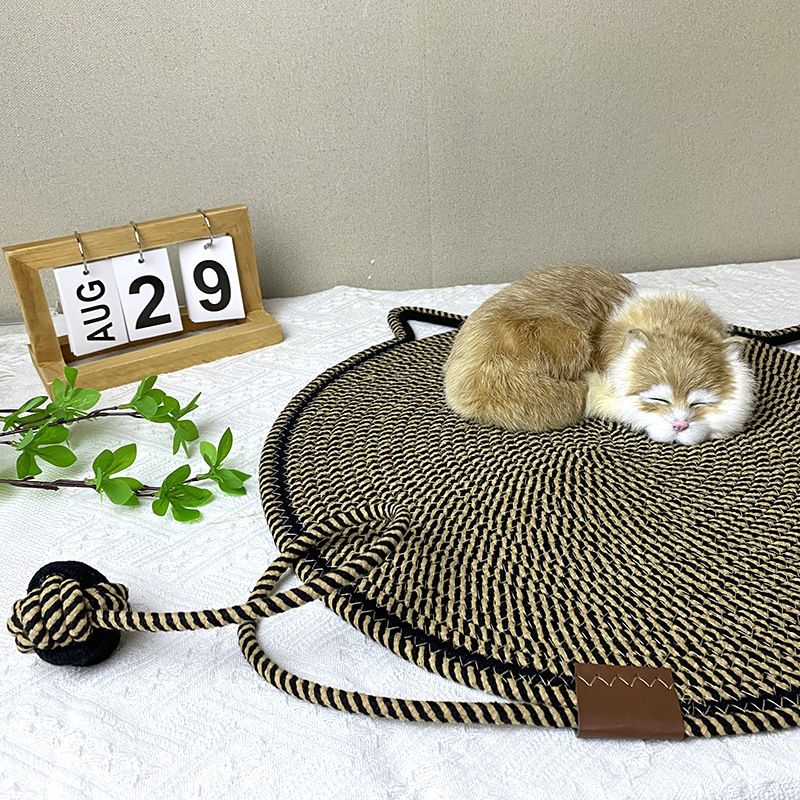 Beige Durable Cat Scratching Mat with Attached Toy Ball - Washable and Multi-Functional, Ideal for Cats' Scratching and Sleeping - 50cm Diameter