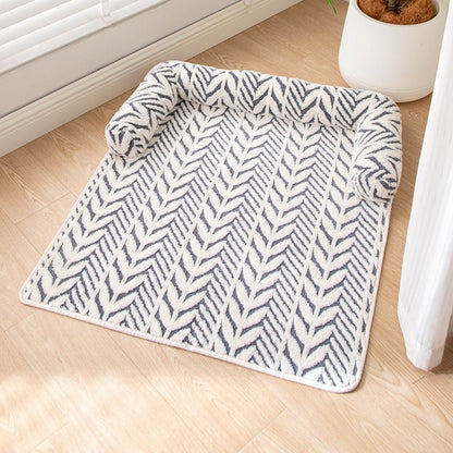 Grey Plush Pet Bed Mat - 60 x 80 cm Polyester Fibre - Thickened Soft Cushion, Scratch Resistant Surface, Non Slip Base for Cats and Dogs