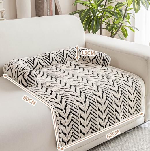 Grey Plush Pet Bed Mat - 60 x 80 cm Polyester Fibre - Thickened Soft Cushion, Scratch Resistant Surface, Non Slip Base for Cats and Dogs