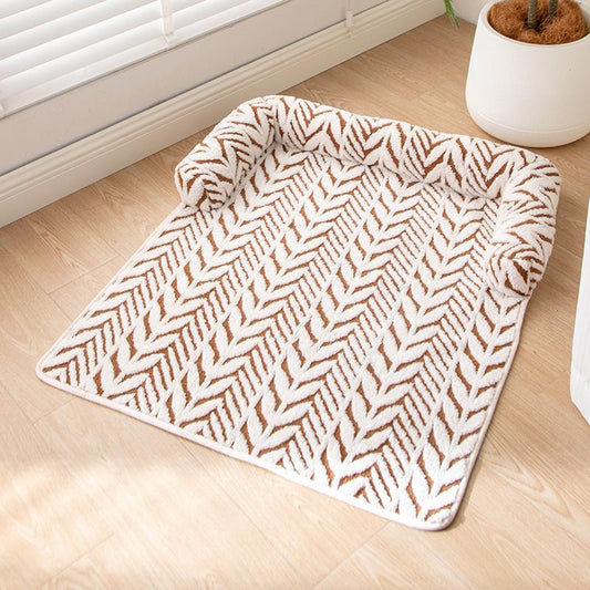Brown Plush Pet Bed Mat - 60 x 80 cm Polyester Fibre - Thickened Soft Cushion, Scratch Resistant Surface, Non Slip Base for Cats and Dogs