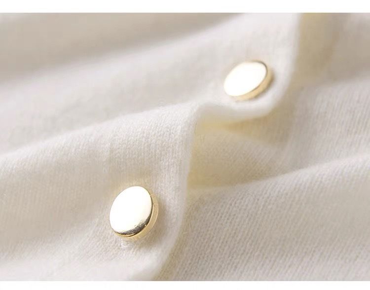 White Women's Winter Shawl Wrap - 140 x 56 cm Polyester Two Way Knitted Cape Scarf, Warm Lightweight Layer for Everyday Outfits, Work and Travel