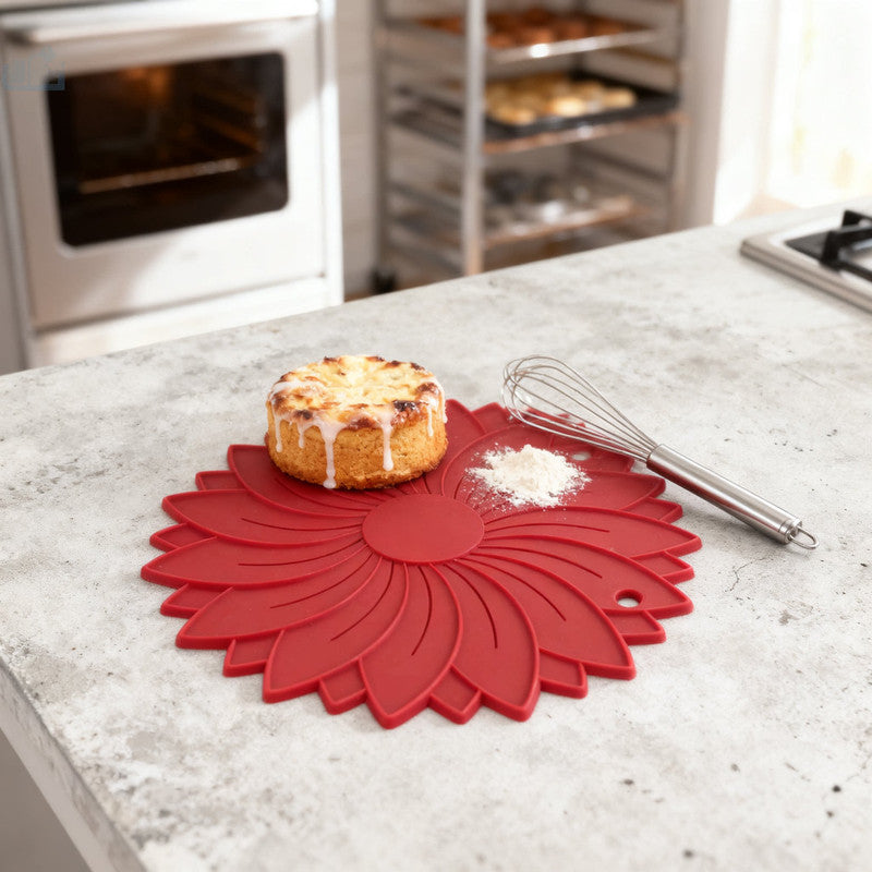 5-Piece Round Flower Silicone Trivet Set â€“ Heat-Resistant, Non-Slip, Dishwasher-Safe Pot Holder for Kitchen Protection and Table Decoration