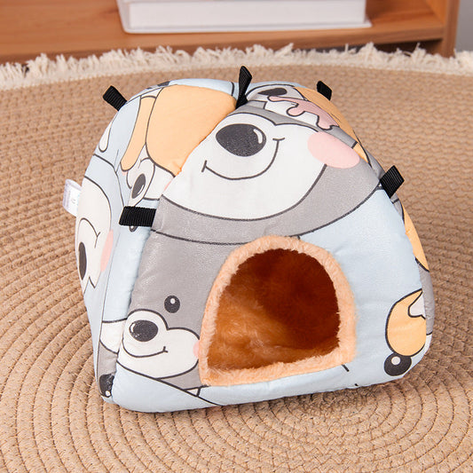 Cartoon bear Soft Shelter for Small Mammals â€“ Hanging & Floor Use, Waterproof Surface, Easy Clean(Size: M)
