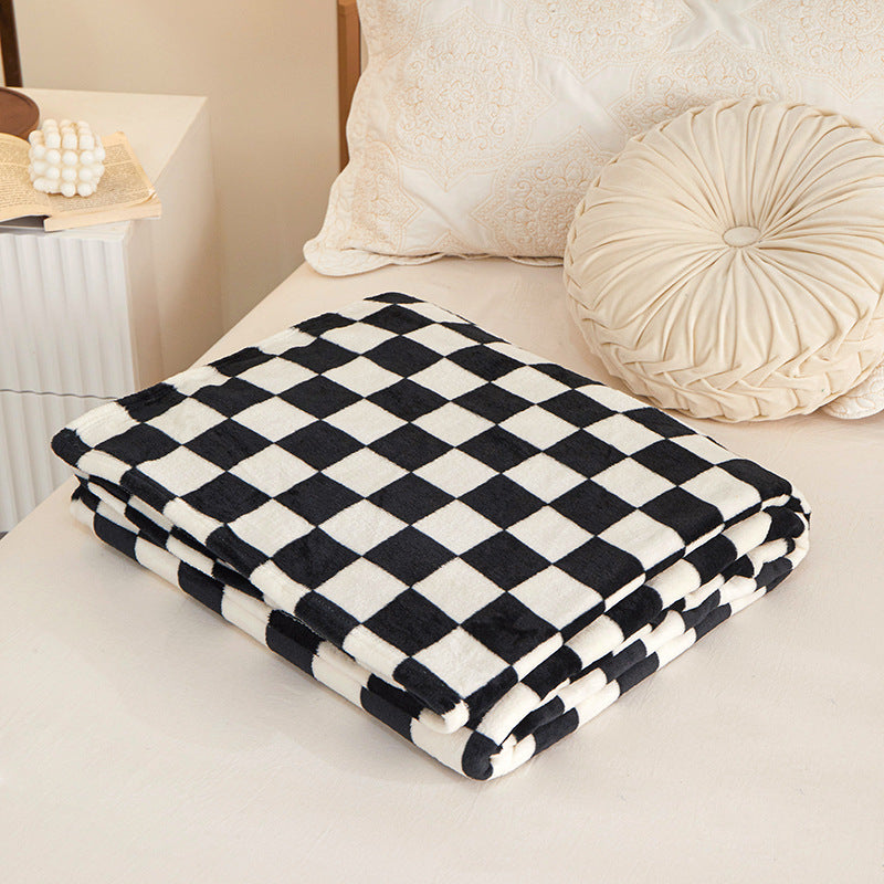 Black and white check Double-Sided Fleece Blanket â€“ 150Ã—200cm Machine Washable, No-Shedding Flannel Throw for Bed, Sofa & Air Conditioning Use