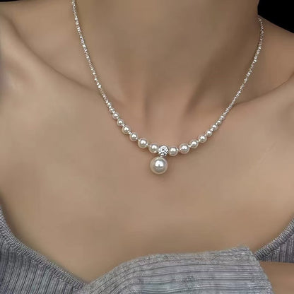 Elegant Pearl Choker Necklace for Women â€“ Ins Style Minimalist Design with Crystal Accent and Drop Pearl Pendant (Silver Tone)