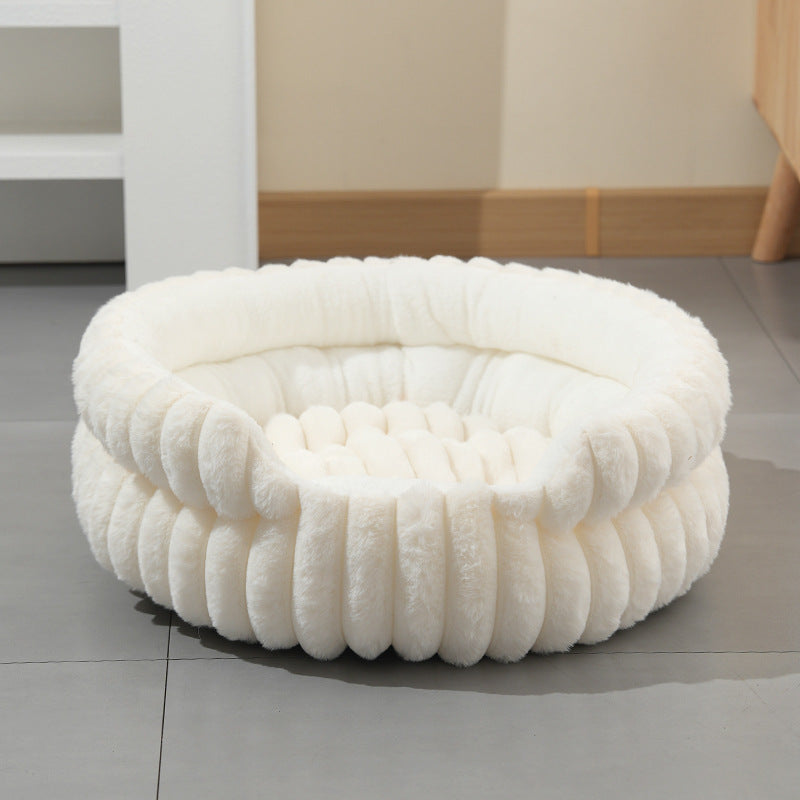 White Plush Round Pet Bed with Removable Cushion M Size, Thickened Warm Dog and Cat Nest for Small to Medium Pets, Cozy and Soft Sleeping Space for Home Use(Cut-out version)