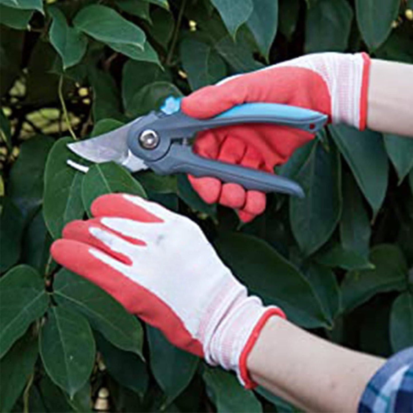 3 Pairs Blue Gardening Gloves with Breathable Latex Coating - Non-Slip Protective Work Gloves for Yard Work Planting and Outdoor Maintenance - All-Day Comfort and Dexterity for Gardeners