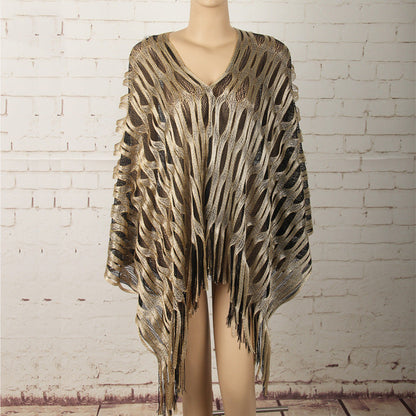 Gold Boho Hollow-Out Wave Poncho Shawl with Tassel Hem - Elegant Dual-Tone Color Block Oversized Wrap for Fall & Winter Layering