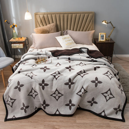 Brown Lucky Four-Leaf Clover 180x200CM Premium Double-Sided Print Flannel Blanket - Soft All-Season Air Conditioning Throw for Office Nap & Travel