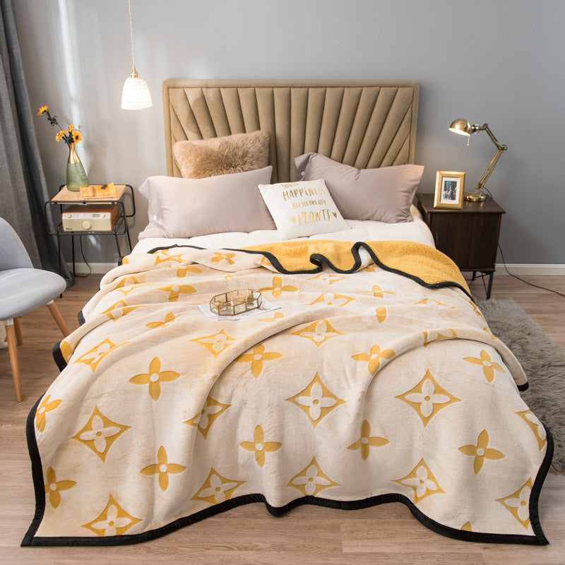 Yellow Lucky Four-Leaf Clover 180x200CM Premium Double-Sided Print Flannel Blanket - Soft All-Season Air Conditioning Throw for Office Nap & Travel