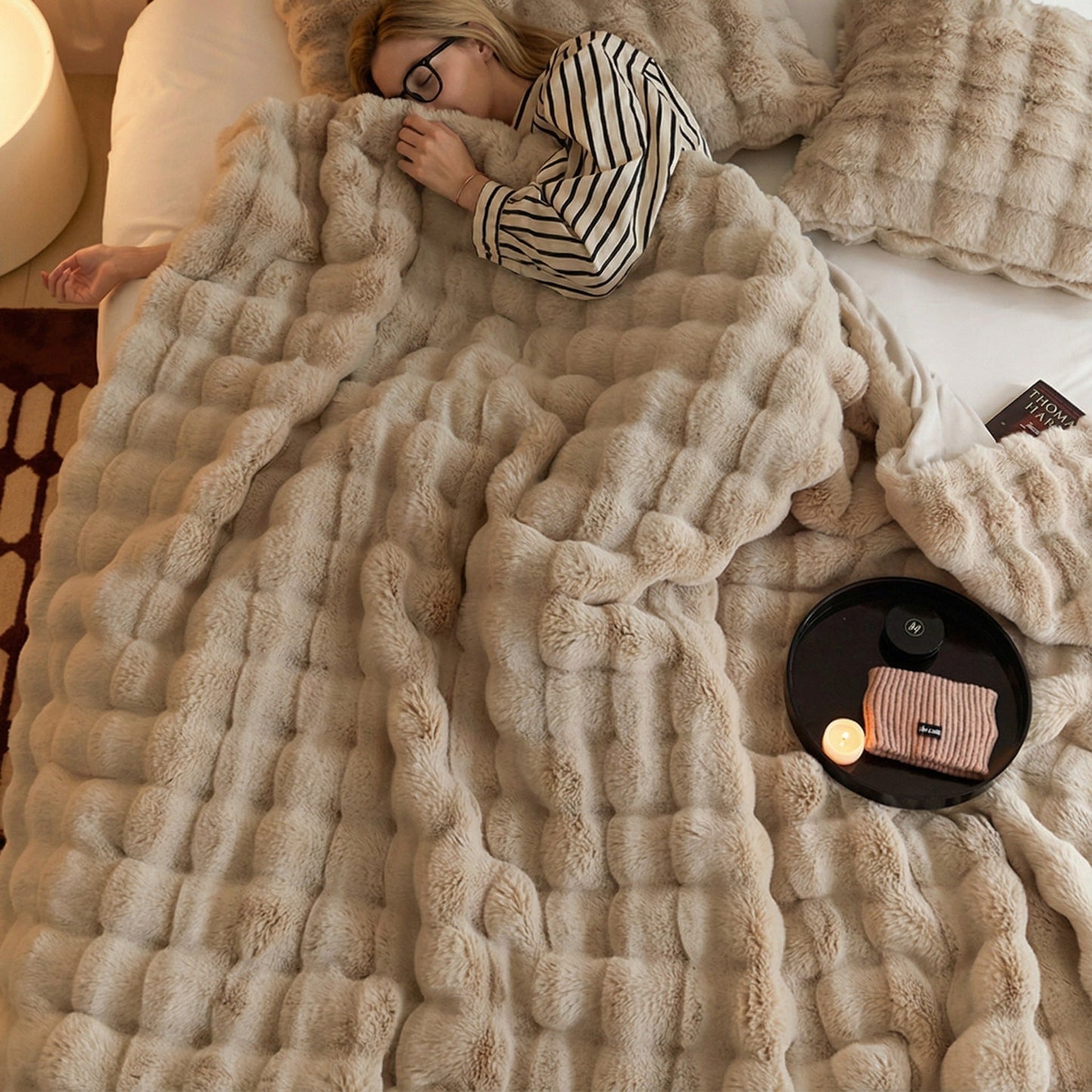 Brown Luxury Tuscany Fleece Rabbit Fur Bubble Blanket (180 x 200 CM) - Double-Sided Thickened Soft Plush Bedding & Large Bed Blanket