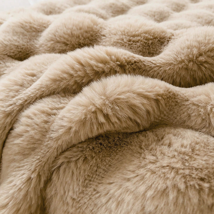 Brown Luxury Tuscany Fleece Rabbit Fur Bubble Blanket (200 x 230 CM) - Double-Sided Thickened Soft Plush Bedding & Extra Large Bed Blanket