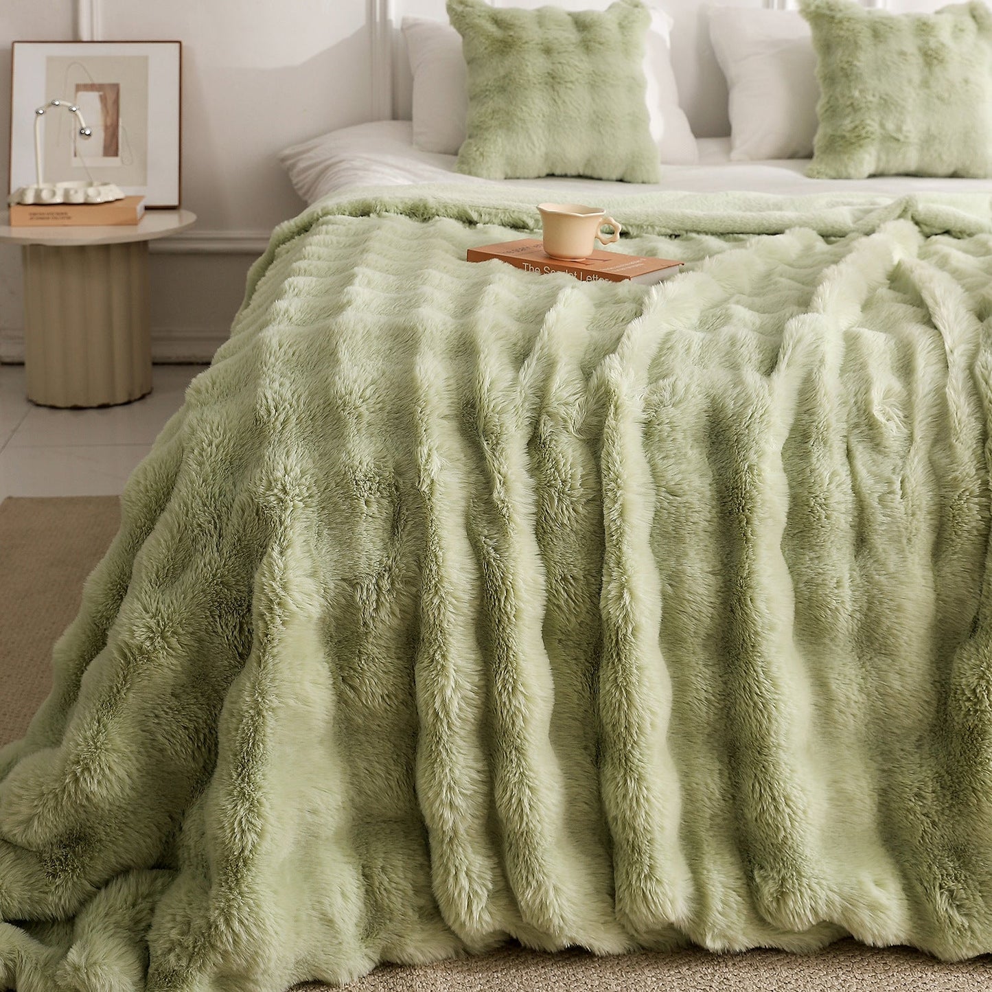 Green Luxury Tuscany Fleece Rabbit Fur Bubble Blanket (200 x 230 CM) - Double-Sided Thickened Soft Plush Bedding & Extra Large Bed Blanket