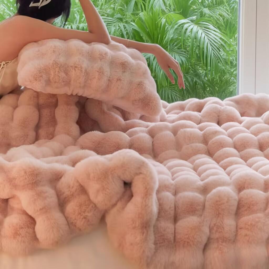 Pink Luxury Tuscany Fleece Rabbit Fur Bubble Blanket (200 x 230 CM) - Double-Sided Thickened Soft Plush Bedding & Extra Large Bed Blanket