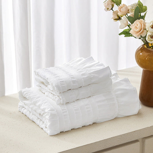 White Elegant Ruffle Seersucker Duvet Cover with 2PCS Pillow Shams - 3-Piece Vertical Stripe Clipped Floral Textured Bedding (Full Size 200 x 229 CM)