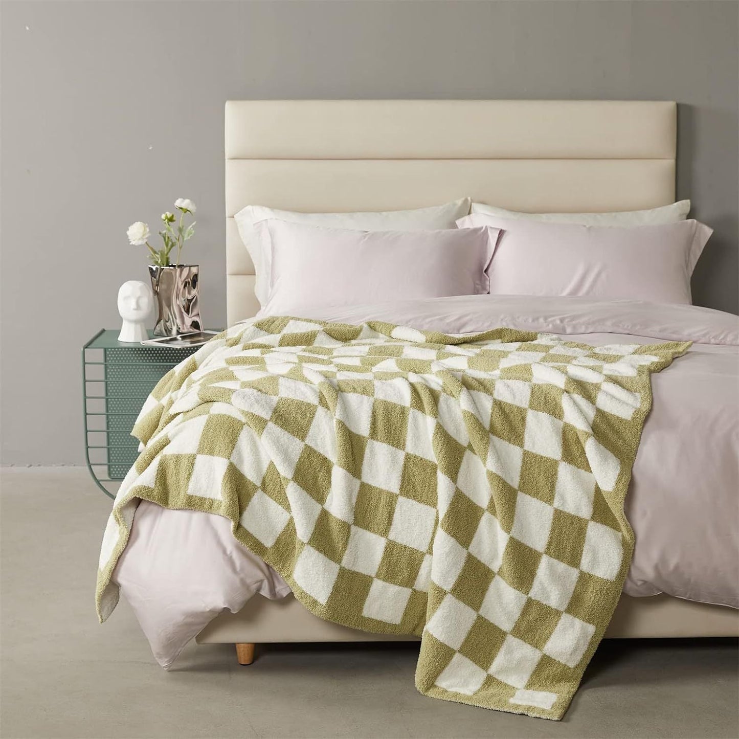 Grey and White Premium Knitted Checkerboard Throw Blanket(130 x 150 CM) - Soft Half-Velvet Fleece Nap Blanket, Couch Throw & Office Decorative Wrap