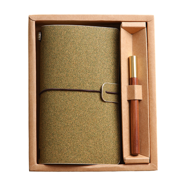Shiny Green Retro A6 Travelers Leather Notebook & Wooden Pen Gift Box - Floral Botanical Loose-Leaf Journal with Bronze Charm, Kraft Paper and Lined Paper