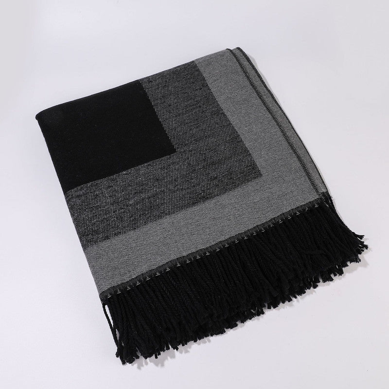 Black elegant women's tassel cape shawl scarf, multi-functional all-in-one warm and comfortable winter shawl scarf, convenient for home, travel, and office wear, stylish and beautiful with tassels.