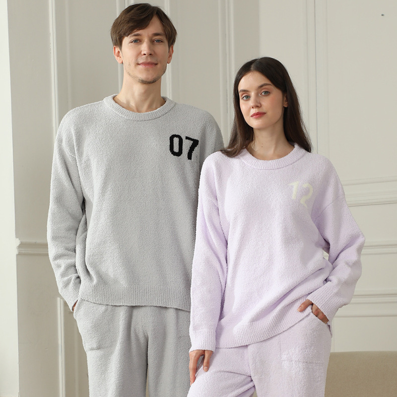 Light Gray Men's Warm & Cozy Semi-Flannel Couple's Pajamas â€” Knitted Digital Pattern, Soft Fleece Fabric, Pullover Style: The Ideal Choice for Loungewear in Autumn and Winter