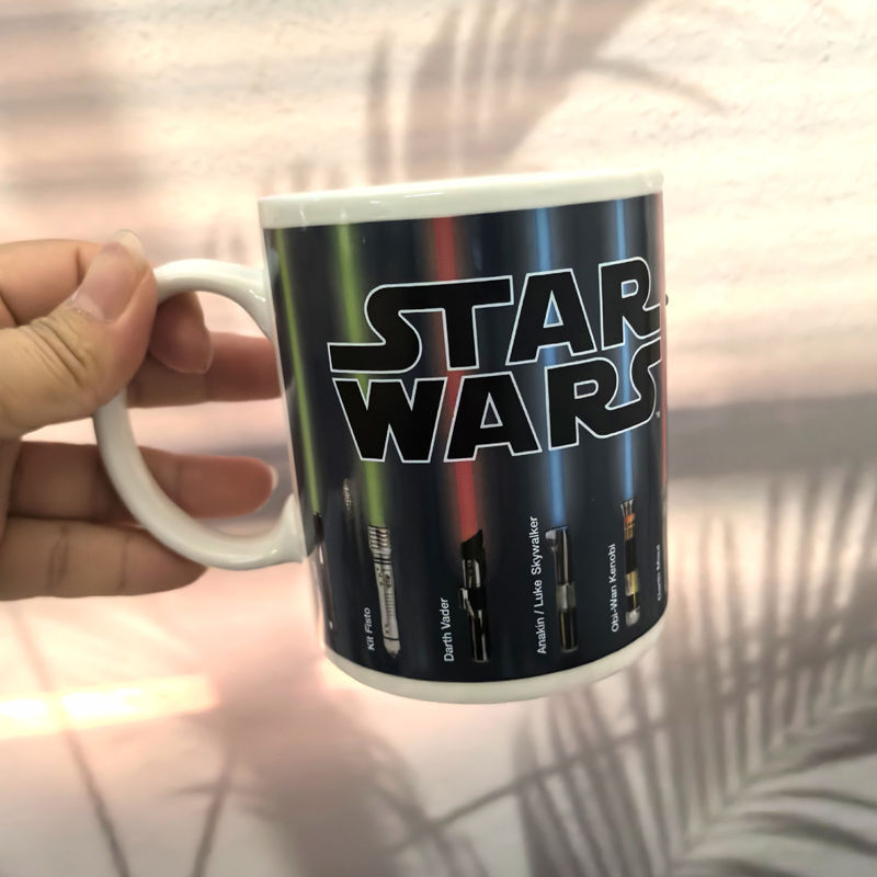 Black  Star Wars Lightsaber Heat Changing Mug - Magic Color Reveal Ceramic Coffee Cup, 330ml Heat Sensitive Thermochromic Mug, Novelty Gift for Sci-Fi Fans