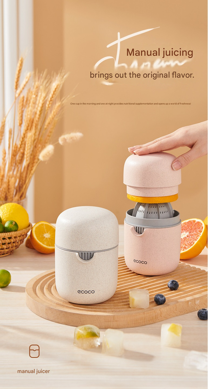 Portable Manual Citrus Juicer Hand Press Lemon Orange Squeezer 2-in-1 Reamer with Built-in 470ml Cup, PP Material Lightweight Fruit Juicer for Kitchen Travel Camping, Easy Clean
