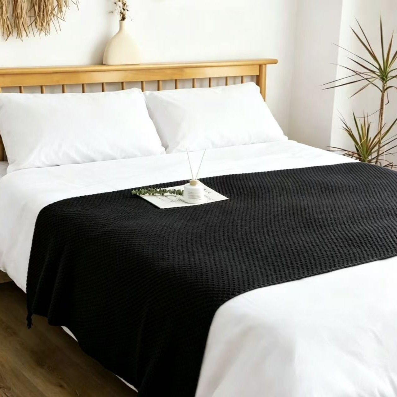 Black 110*150cm Nordic Style Tassel Knit Throw Blanket - Soft Polyester Sofa Blanket with Pineapple Texture - Breathable & Lightweight for Office, Couch, Travel - Boho Chic Home Decor
