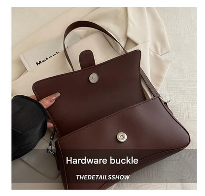 Red Fashion Retro Crossbody Bag French Chic Small Shoulder Bag Women’s Baguette Underarm Bag