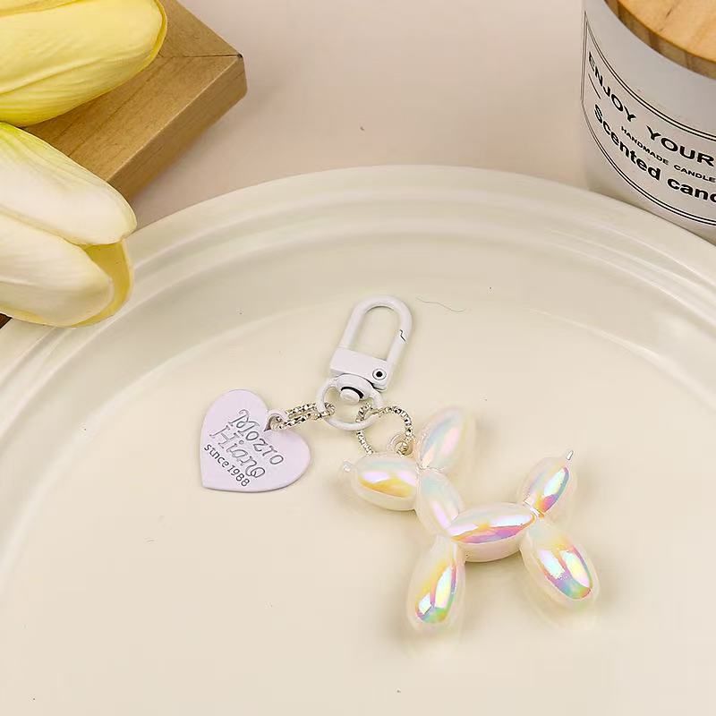 2-Piece White Balloon Dog Keychain Set with Heart Charm Bag Pendant Cute Couple Gift