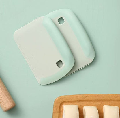 2-Pack Green Multipurpose Dough Scraper Cutter with TPE Soft Grip Handle, Dual Sided Scale & Serrated Edge - Pastry Bench Scraper for Baking, Pizza, Cake Decorating Kitchen Prep