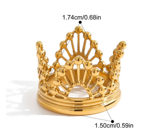 Style 6 Vintage Gold-Plated Stainless Steel Ring for Women - Waterproof Hypoallergenic Stackable Statement Rings, Crown Pearl Crystal & Lace Style Collection Size 7 Inner Diameter 0.68 in