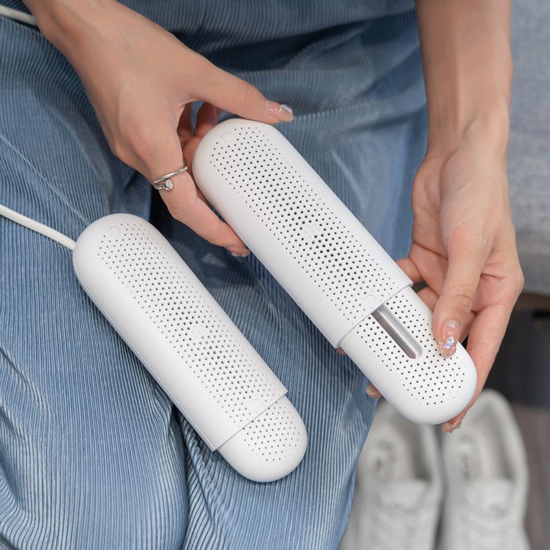 USB Powered Telescopic Shoe Dryer with 3 Level Timer and Multi Airflow Hole, Adjustable for EU Shoe Size 28-45, Electric Portable Footwear Deodoriser and Warmer for Sneakers Boots Socks Gloves Drying