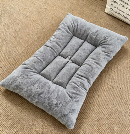 90 x 45CM Large Plush Pet Bed Mat for Dogs & Cats â€“ Light Grey Double-Sided Soft Cushion, Breathable Moisture-Resistant Sleeping Pad for Small, Medium & Large Pets