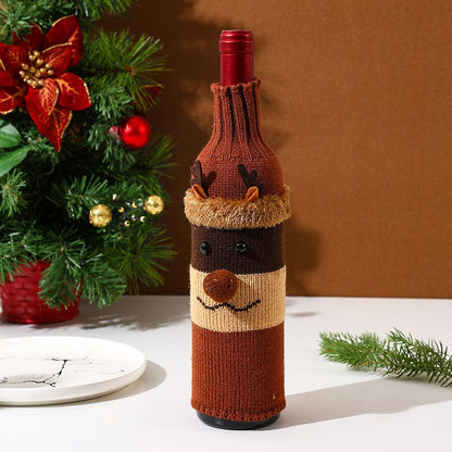 Reindeer Style  Knitted Christmas Wine Bottle Cover - Festive Table Decor for Holiday Parties and Home Dining