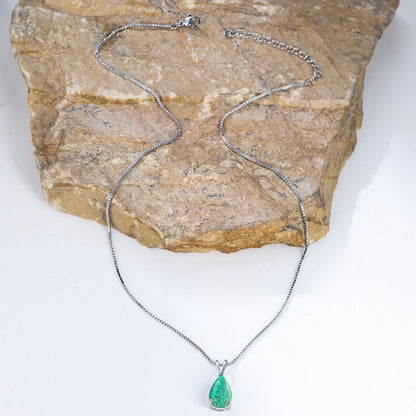 Green Opal Teardrop Platinum-plated chain Pendant Necklace for Women, Elegant Sparkling Opal Drop Necklace, Adjustable Chain Fashion Jewellery Gift