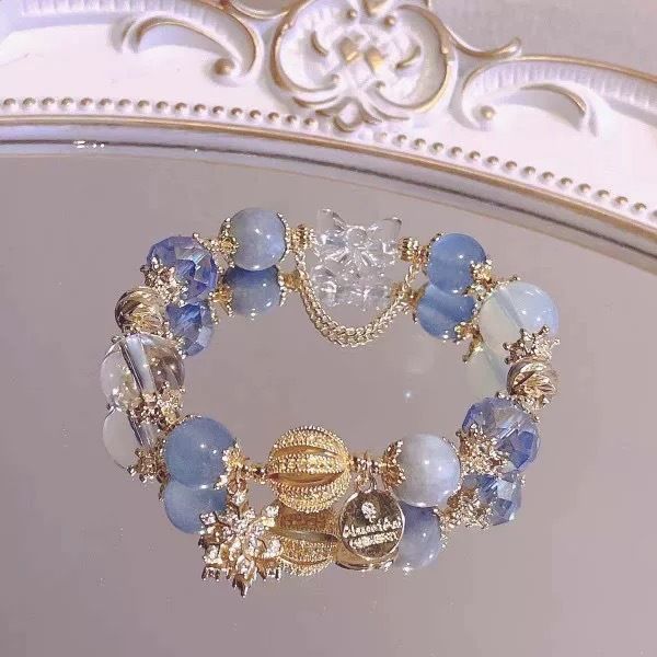 Blue Crystal Snowflake Charm Bracelet for Women, Elastic Beaded Christmas Gift Bracelet, Elegant Everyday Jewellery 13-15cm
