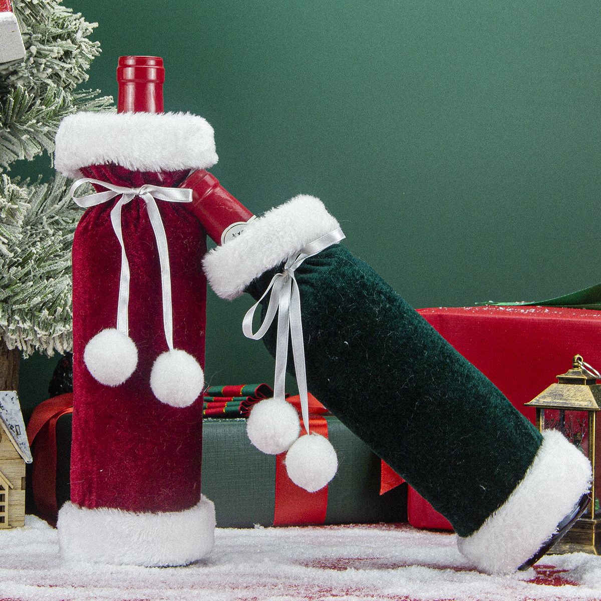 2 Pack (Red+Green) Christmas Velvet Wine Bottle Covers with Faux Fur Trim Reusable Wine Bottle Gift Bags for Holiday Table Decor and Christmas Party Decorations