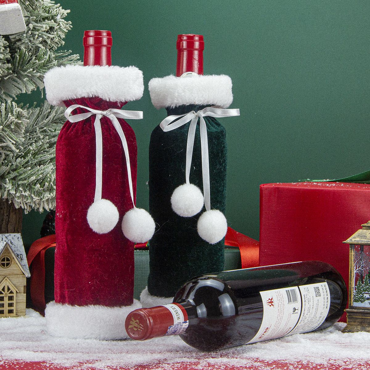 2 Pack (Red+Green) Christmas Velvet Wine Bottle Covers with Faux Fur Trim Reusable Wine Bottle Gift Bags for Holiday Table Decor and Christmas Party Decorations