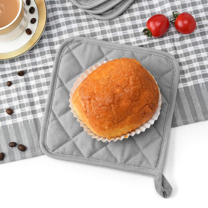 4 Pack Heat Resistant Pot Holders - Grey Cotton Silver Coated Quilted Kitchen Heat Pads Non Slip Oven Mats 18x18cm Baking Cooking Microwave Use Durable Thermal Protection
